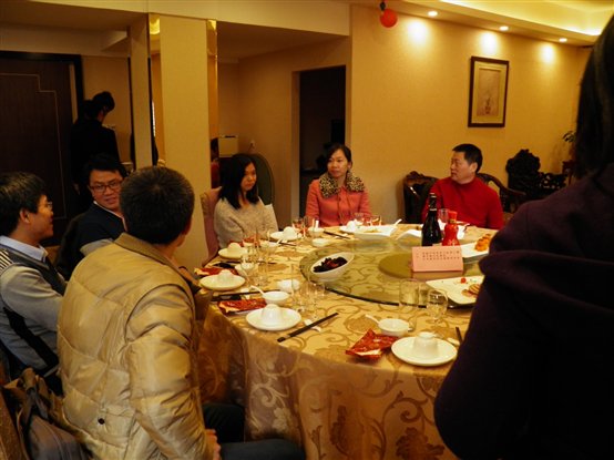 D:工资福利福利计划4年终活动照片P2130751.JPG